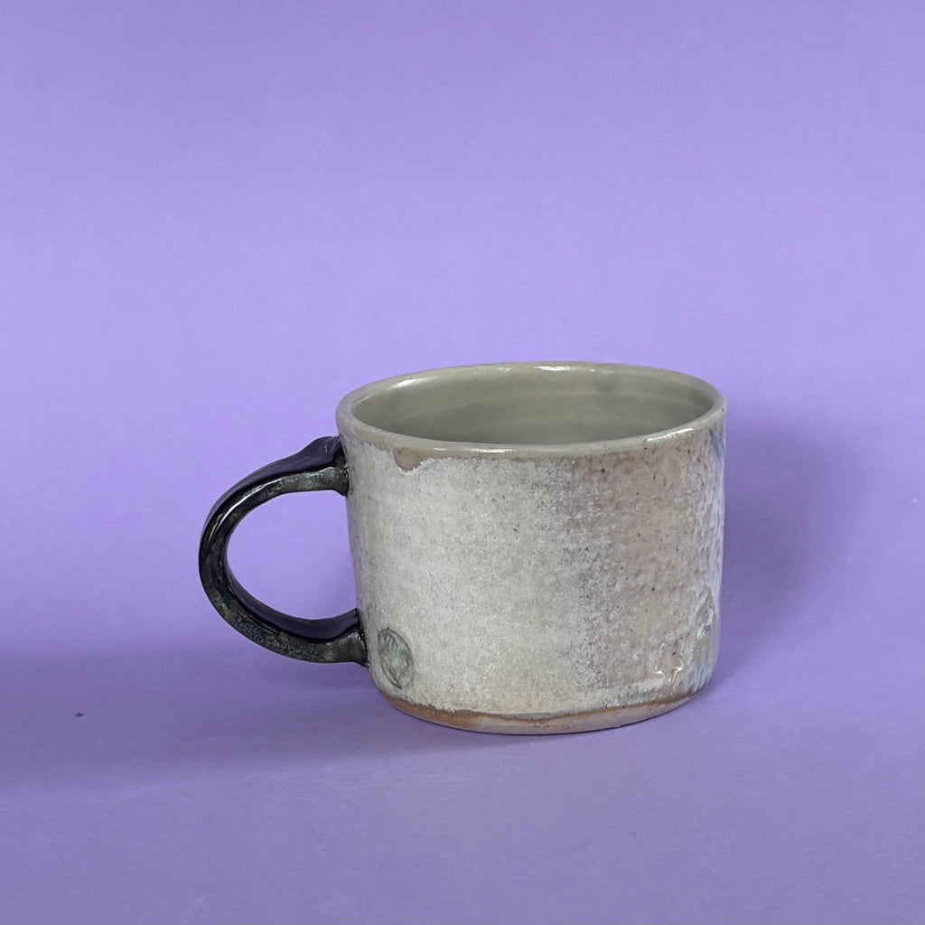 Sturdy bolt mug