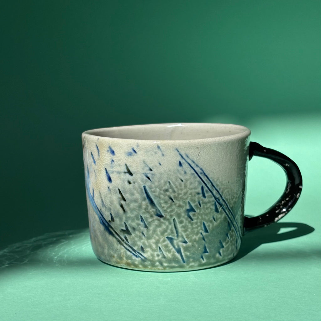 Sturdy bolt mug