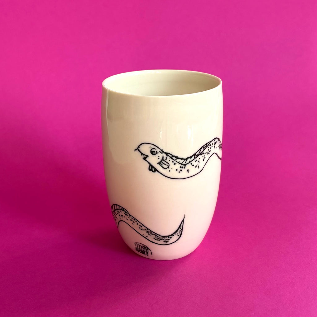 Large narrow eel mug