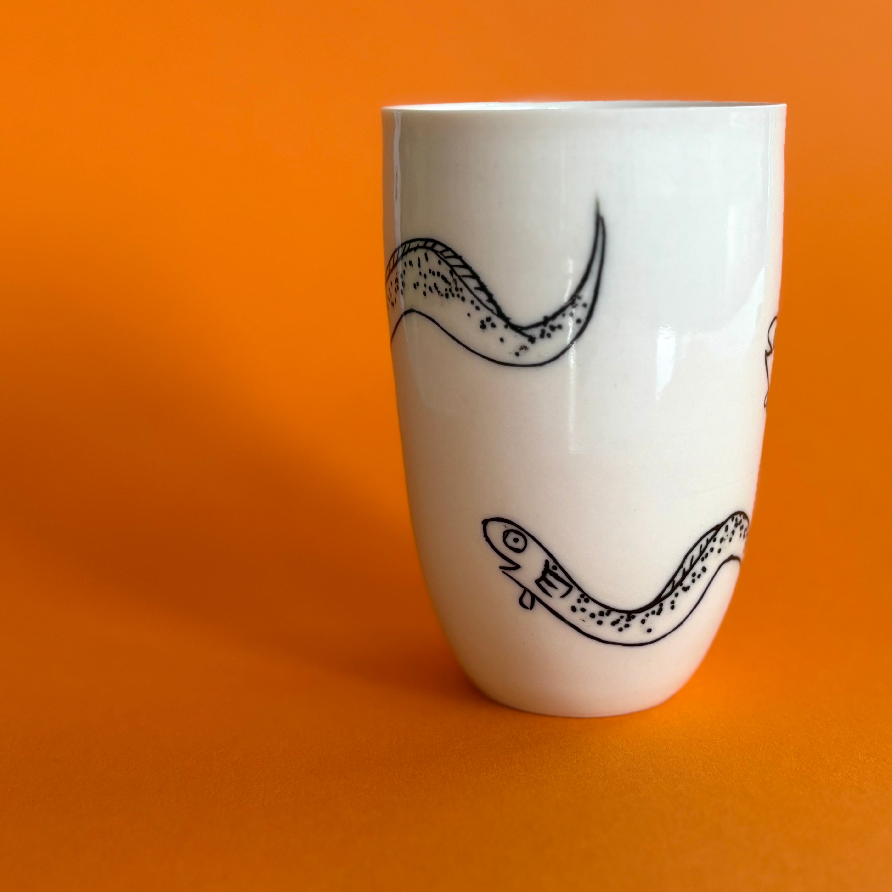Large narrow eel mug