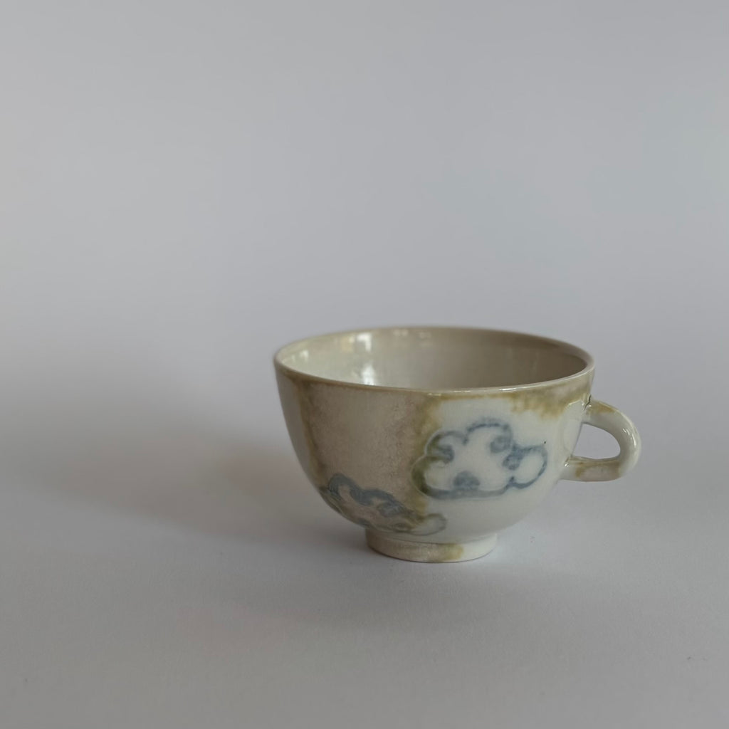 Salt fired cloud cup