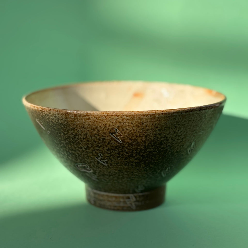 Salt-fired bowl