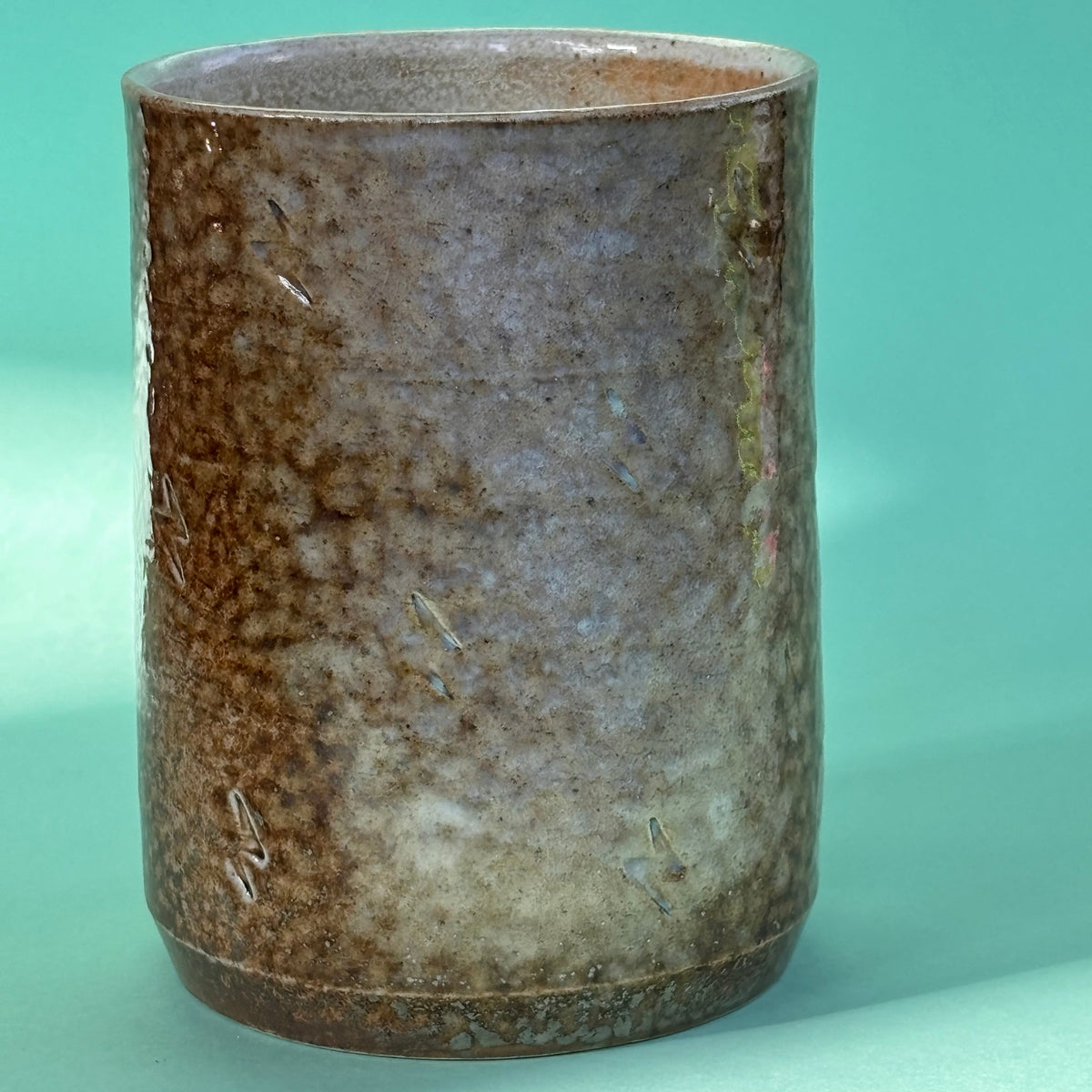 Salt fired mug with handle Gobi