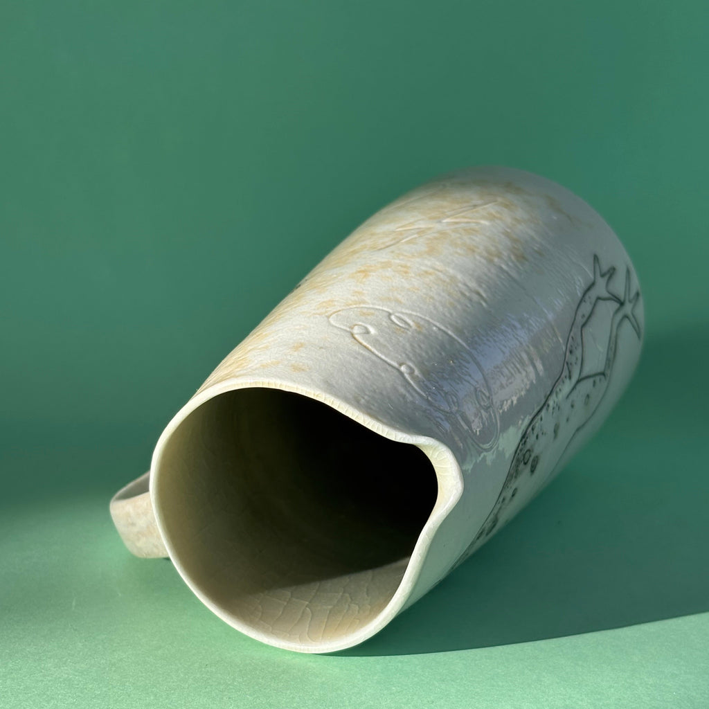 Frog jug
